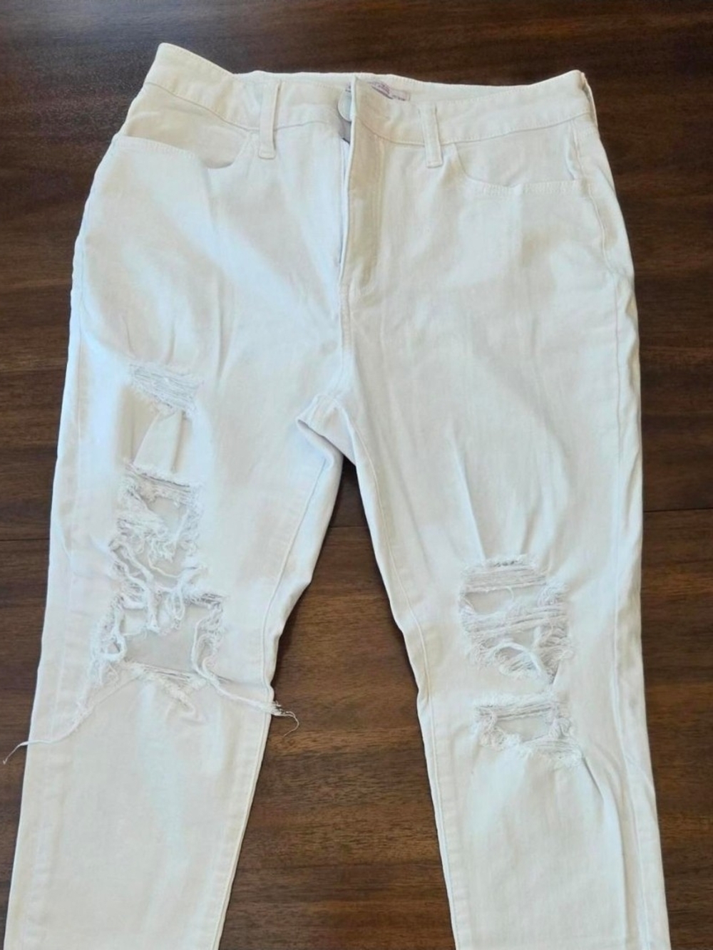 Sonoma White Skinny Distressed Jeans